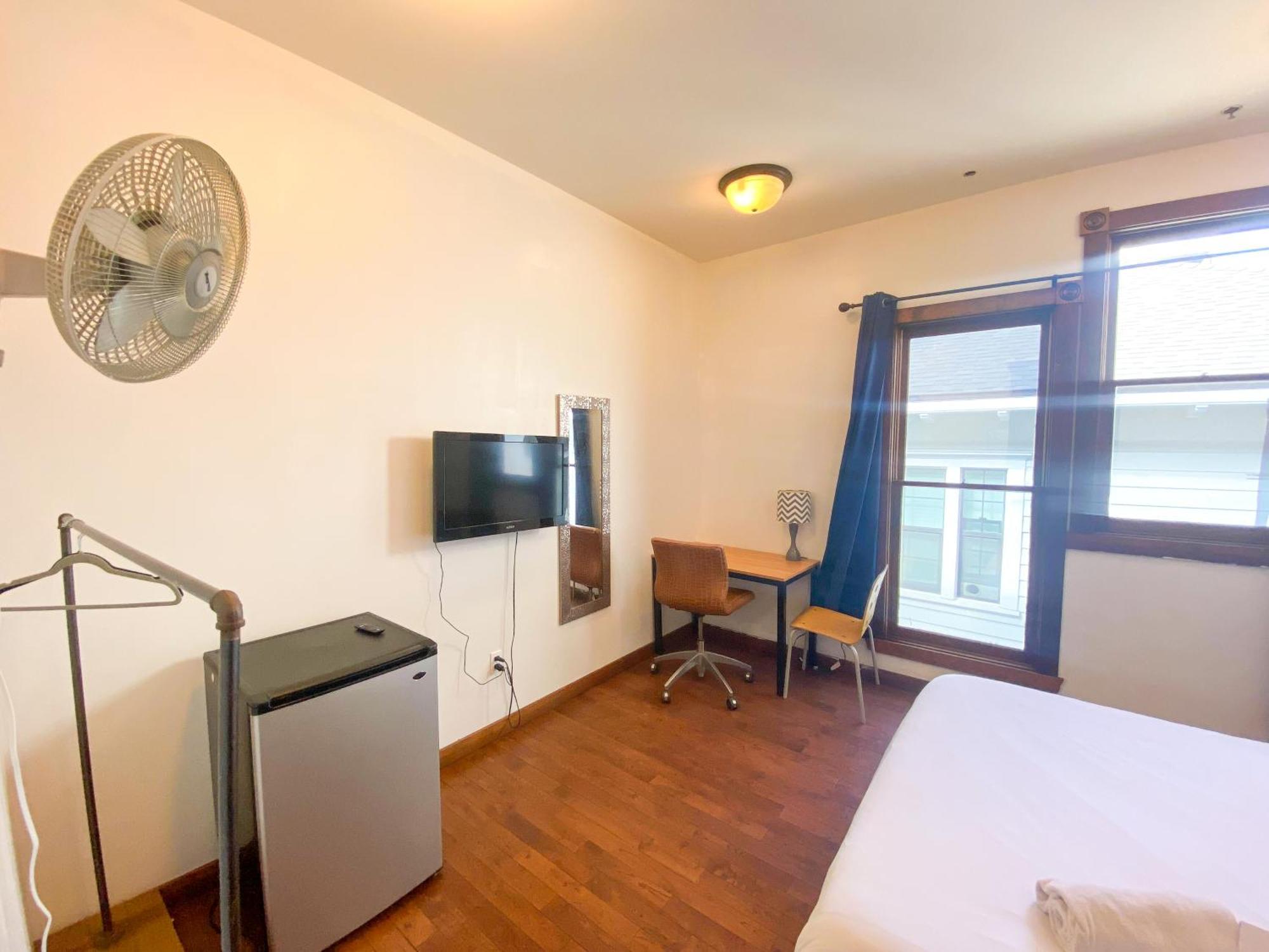 Ith San Diego Adventure Hostel (Adults Only) Exterior photo