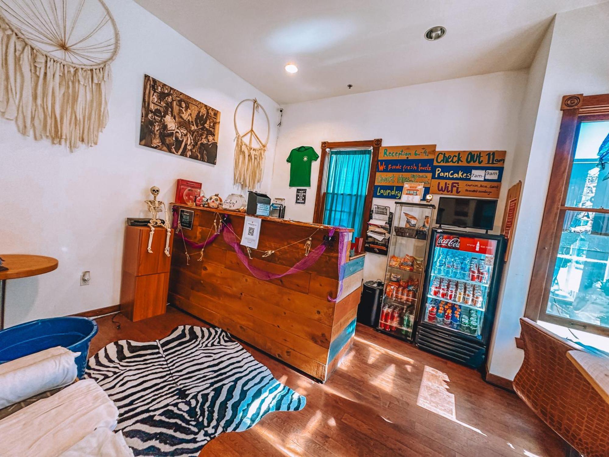 Ith San Diego Adventure Hostel (Adults Only) Exterior photo